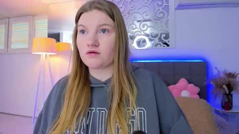 AshleyJonse online show from February 24, 6:16 am