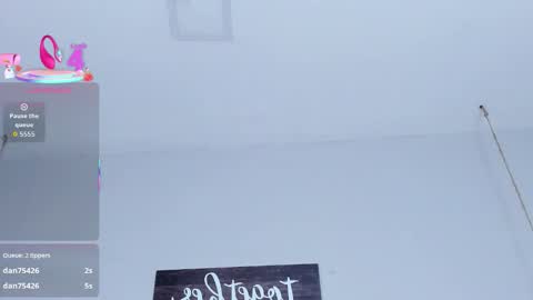 kylie online show from October 25, 3:40 am