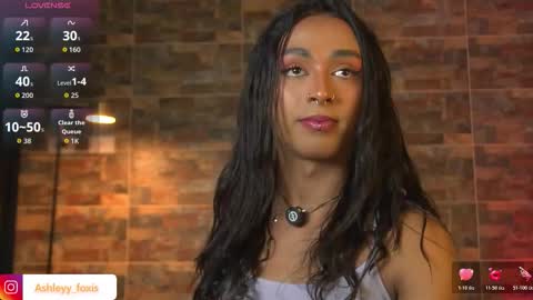 Ashley Fox online show from December 16, 2:30 am