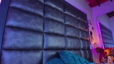 ashlymillerr_ online show from April 30, 9:08 pm