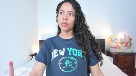 ashlyviper77 online show from April 15, 9:26 pm