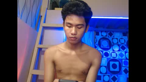 asian_ainsley69 online show from October 14, 5:05 pm