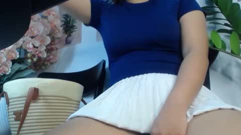 asian_girl99 online show from July 15, 3:01 am