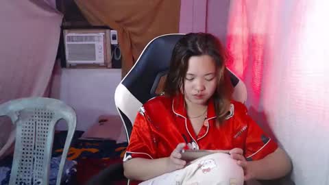 Snapshot of asian_honey69 chatting on October 23, 2:24 am bb girl online show from October 23, 2:24 am