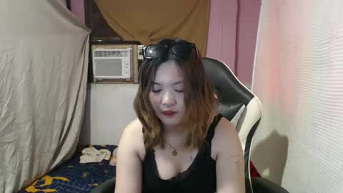 Snapshot of asian_honey69 chatting on September 23, 5:12 am bb girl online show from September 23, 5:12 am