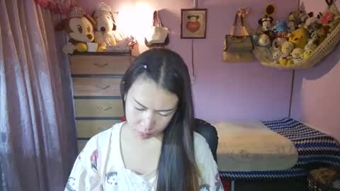 asian_llory online show from February 20, 7:43 am