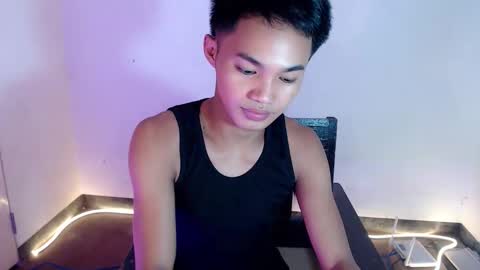 asian_lover05 online show from February 11, 3:05 pm