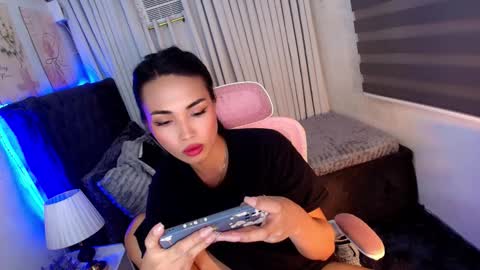 Snapshot of asian_luci chatting on October 10, 2:01 pm LUCI BABE online show from October 10, 2:01 pm