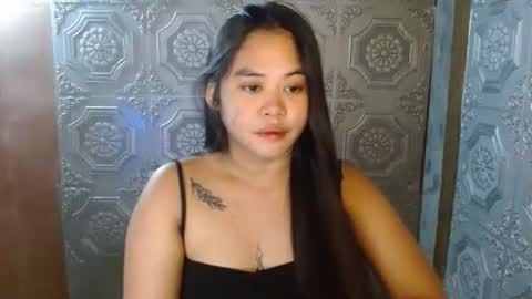 Snapshot of asian_nova chatting on October 6, 7:48 am asian_nova online show from October 6, 7:48 am