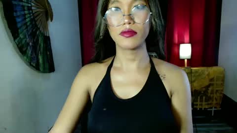 Snapshot of asian_petit19 chatting on February 8, 4:14 am Lovely online show from February 8, 4:14 am