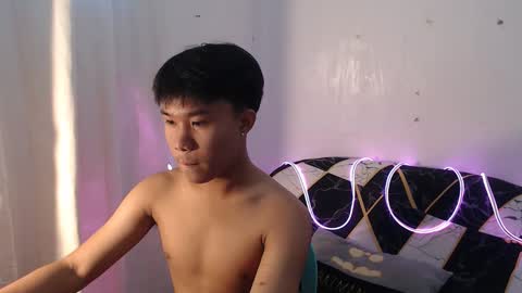 Snapshot of asian_prince_of_cock chatting on September 21, 5:33 am Prince online show from September 21, 5:33 am