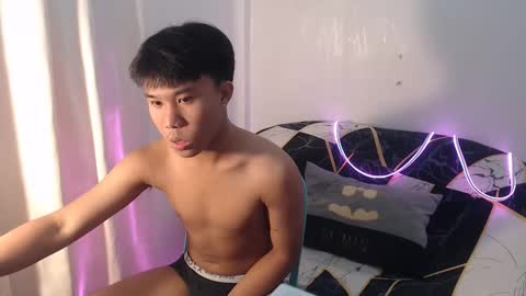 Snapshot of asian_prince_of_cock chatting on September 22, 5:44 am Prince online show from September 22, 5:44 am