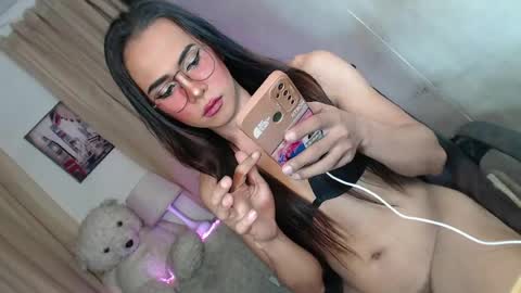asian_ulysses online show from May 22, 11:50 am