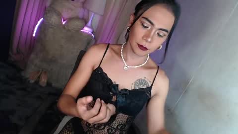 asian_ulysses online show from April 11, 12:09 pm