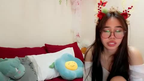 Snapshot of asianbabecandy chatting on December 24, 8:44 am candy online show from December 24, 8:44 am