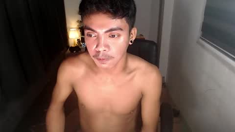 Snapshot of asianboyhunt chatting on December 6, 10:57 pm Fev online show from December 6, 10:57 pm