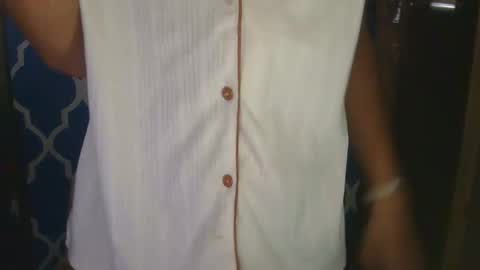 Isan online show from April 10, 3:17 pm