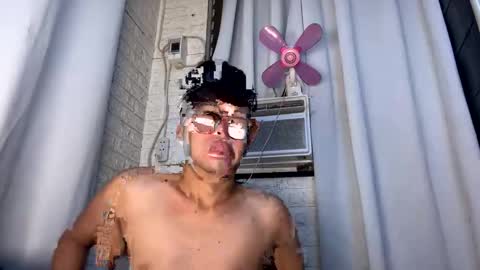asianexploder69 online show from April 7, 11:56 am