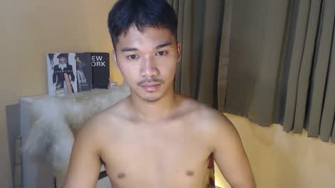 Snapshot of asianhunk_jamesx chatting on October 3, 12:13 pm asianhunk_jamesx online show from October 3, 12:13 pm