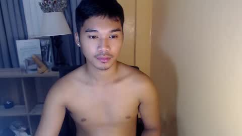 Snapshot of asianhunk_jamesx chatting on October 12, 11:58 am asianhunk_jamesx online show from October 12, 11:58 am