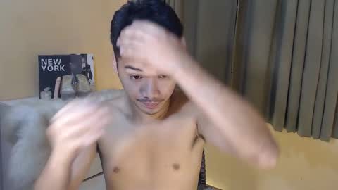 Snapshot of asianhunk_jamesx chatting on October 7, 4:30 am asianhunk_jamesx online show from October 7, 4:30 am
