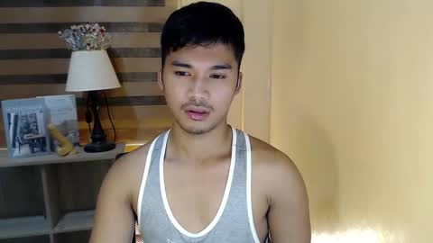 asianhunk_jamesx online show from December 4, 3:33 pm