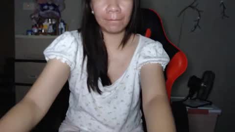 Snapshot of asianindulgent chatting on October 17, 7:29 pm AMARA online show from October 17, 7:29 pm