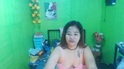 Snapshot of asiankitty23xx chatting on October 15, 2:40 pm asiankitty23xx online show from October 15, 2:40 pm
