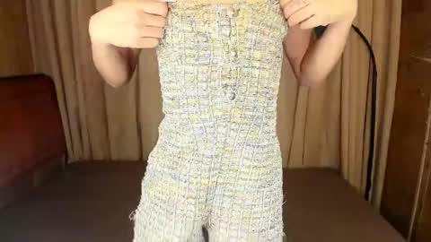 Snapshot of asianprettypetite chatting on February 18, 12:17 pm CHESKA online show from February 18, 12:17 pm