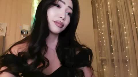 Min-Ah online show from June 22, 3:30 pm