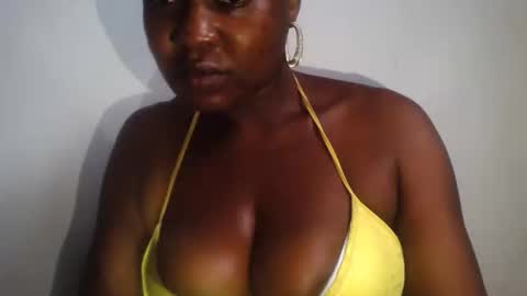ass_elbonypussy online show from May 15, 10:34 am
