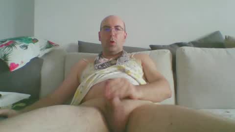 assbitch189 online show from June 12, 8:24 am