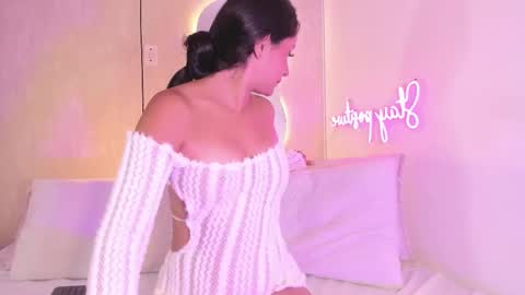 Snapshot of asshley_vegaa chatting on October 7, 7:43 pm ashley online show from October 7, 7:43 pm