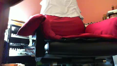 Snapshot of astiff1foru chatting on February 16, 2:10 pm astiff1foru online show from February 16, 2:10 pm
