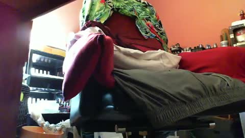 Snapshot of astiff1foru chatting on October 9, 1:27 pm astiff1foru online show from October 9, 1:27 pm