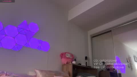 AstoriaLove online show from November 30, 4:19 am