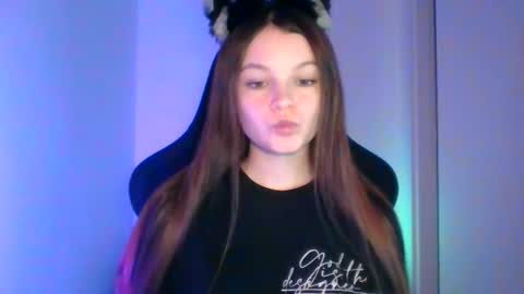 Snapshot of astradream_ chatting on October 2, 5:56 pm astradream_ online show from October 2, 5:56 pm