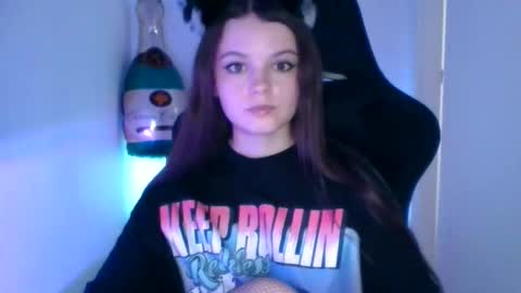Snapshot of astradream_ chatting on September 19, 4:00 pm astradream_ online show from September 19, 4:00 pm