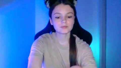 Snapshot of astradream_ chatting on September 24, 5:41 pm astradream_ online show from September 24, 5:41 pm