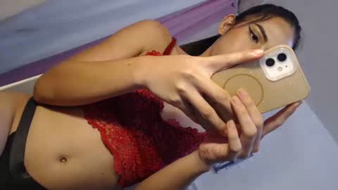Snapshot of astraea_xxx chatting on October 15, 12:03 am Anna online show from October 15, 12:03 am
