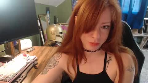 AstraeaSiren online show from May 6, 5:08 pm