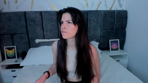 astrid_velle online show from January 12, 5:36 am