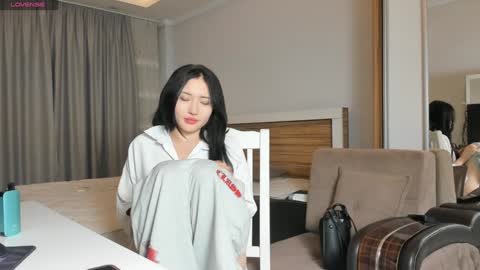 Snapshot of asuna_kirigaya chatting on December 11, 4:41 pm asuna_kirigaya online show from December 11, 4:41 pm