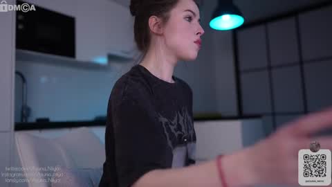 Asuna Niiya - online show from April 16, 5:46 pm