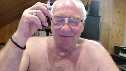 asusandy online show from June 27, 12:05 am