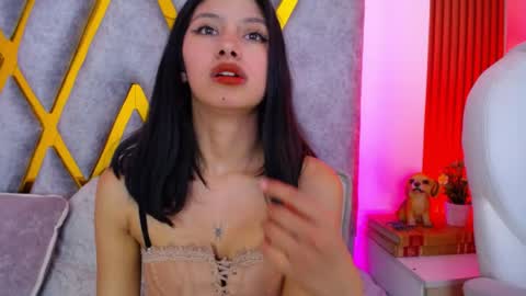 Athenea online show from April 10, 6:30 am