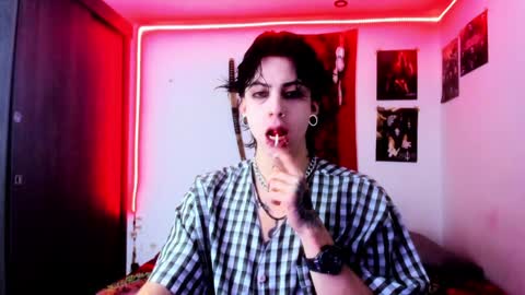 athenauwu online show from December 20, 5:04 am