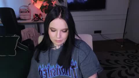 online every day between 10am-23pm online show from May 15, 8:45 am