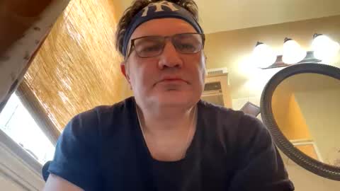 atozzzz online show from February 1, 6:27 pm