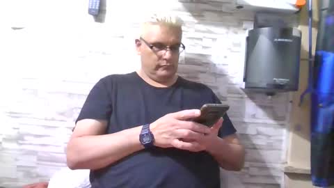 A online show from February 2, 6:25 am